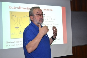 En escuela de formaci&oacute;n, expertos en algas marinas