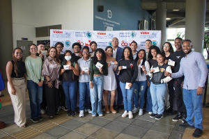 Univalle y Gobernaci&oacute;n entregan apoyo de movilidad a m&aacute;s de 2 mil estudiantes de la Sede Cali